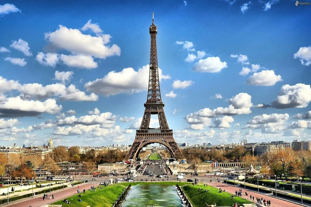 Explore Paris Tour Package - Package Page